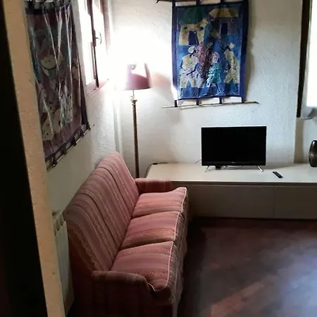 Apartment La Casa Sul Lago, Relax E Quiete Meditativa. Orta San Giulio